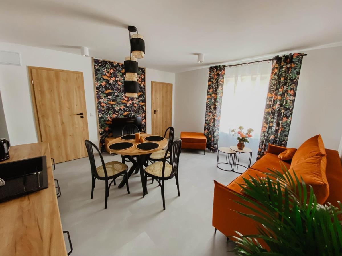 Cztery Pory Roku Apartment Wiele Exterior photo