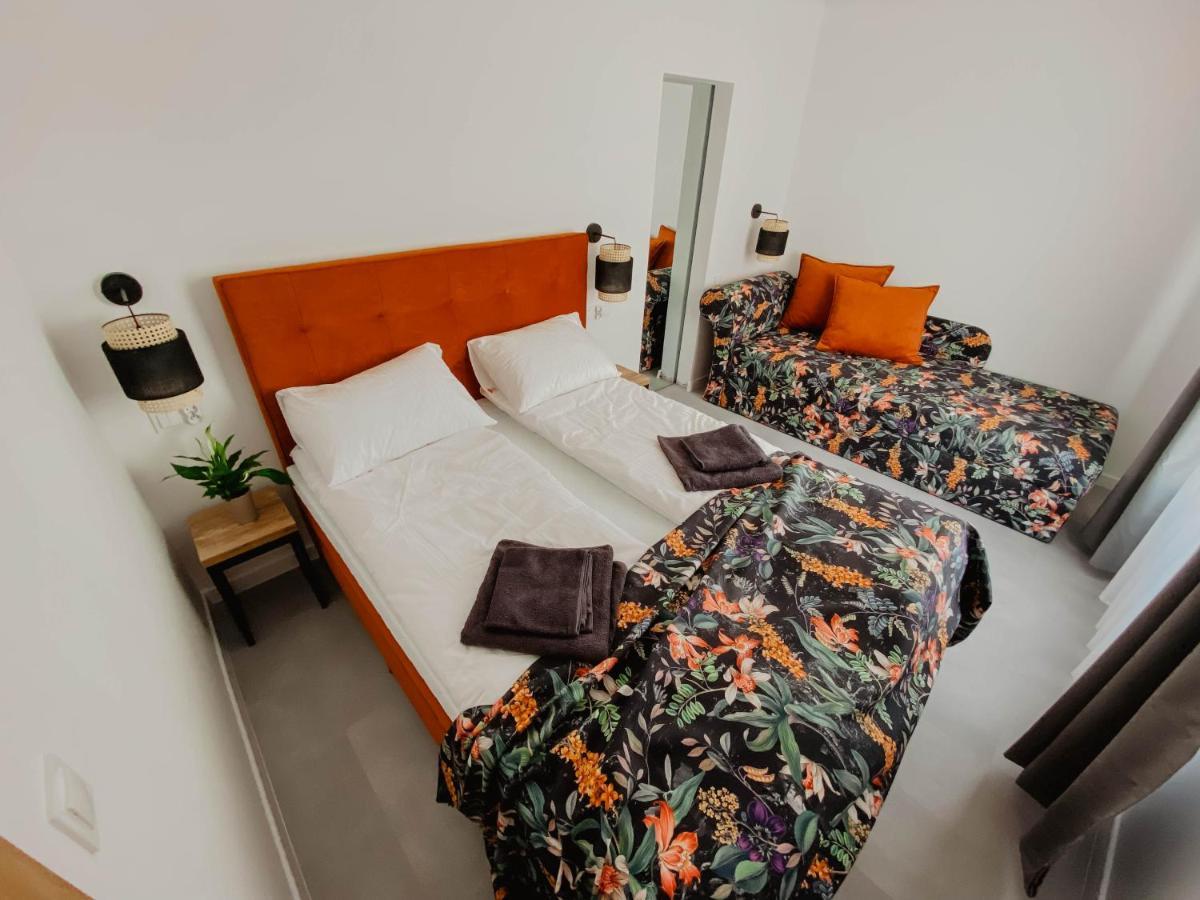 Cztery Pory Roku Apartment Wiele Exterior photo